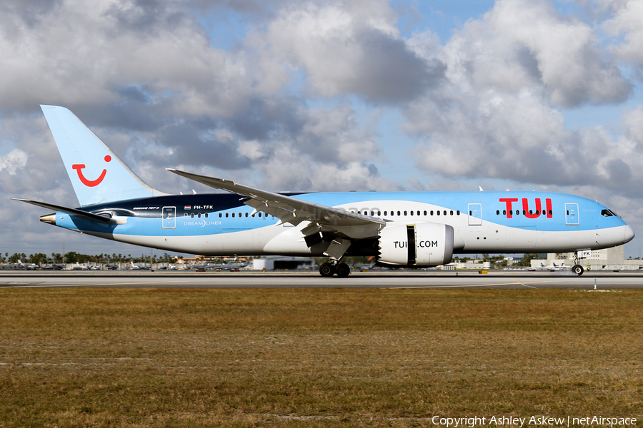 TUI Airlines Netherlands Boeing 787-8 Dreamliner (PH-TFK) | Photo 220253