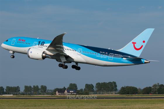 Arke Boeing 787-8 Dreamliner (PH-TFL) at  Amsterdam - Schiphol, Netherlands