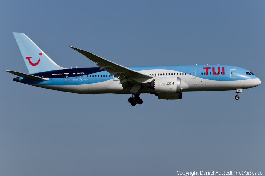 TUI Airlines Netherlands Boeing 787-8 Dreamliner (PH-TFL) | Photo 426170