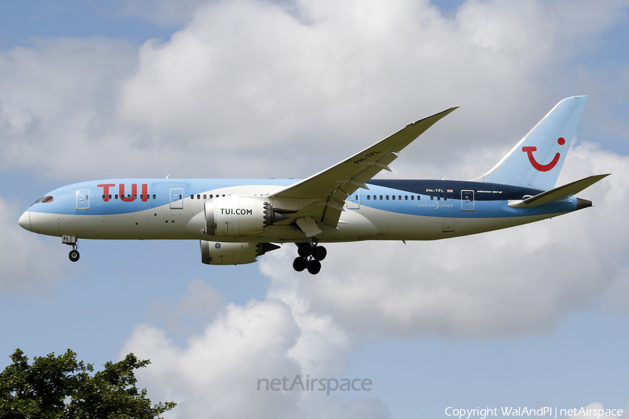 TUI Airlines Netherlands Boeing 787-8 Dreamliner (PH-TFL) | Photo 520379