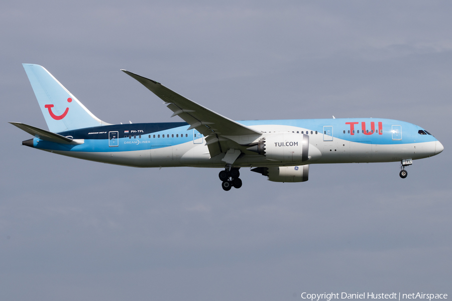 TUI Airlines Netherlands Boeing 787-8 Dreamliner (PH-TFL) | Photo 521197