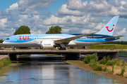 TUI Airlines Netherlands Boeing 787-8 Dreamliner (PH-TFL) at  Amsterdam - Schiphol, Netherlands