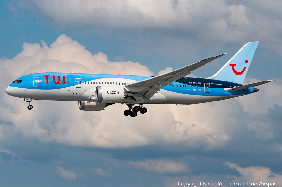 TUI Airlines Netherlands Boeing 787-8 Dreamliner (PH-TFL) | Photo 388735