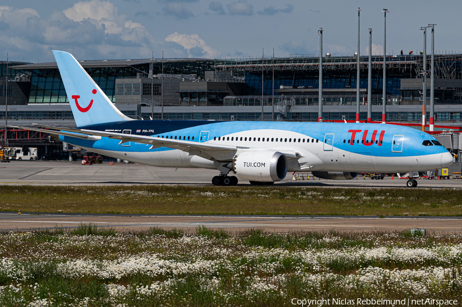 TUI Airlines Netherlands Boeing 787-8 Dreamliner (PH-TFL) | Photo 388885