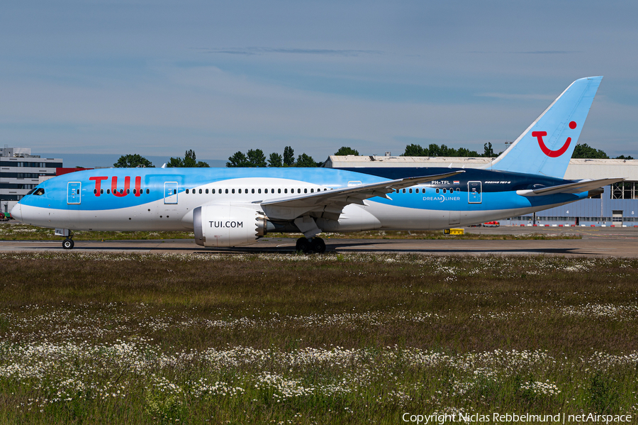 TUI Airlines Netherlands Boeing 787-8 Dreamliner (PH-TFL) | Photo 388889