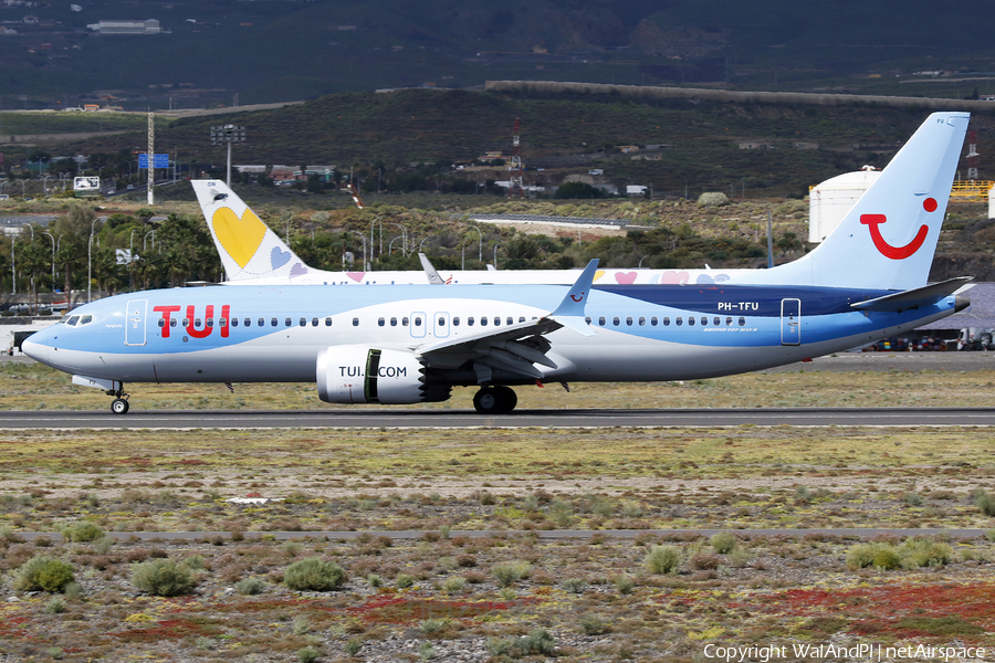 TUI Airlines Netherlands Boeing 737-8 MAX (PH-TFU) | Photo 563114