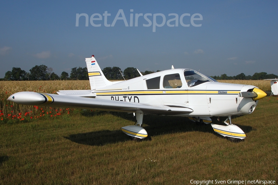(Private) Piper PA-28-140 Cherokee F (PH-TYD) | Photo 464207