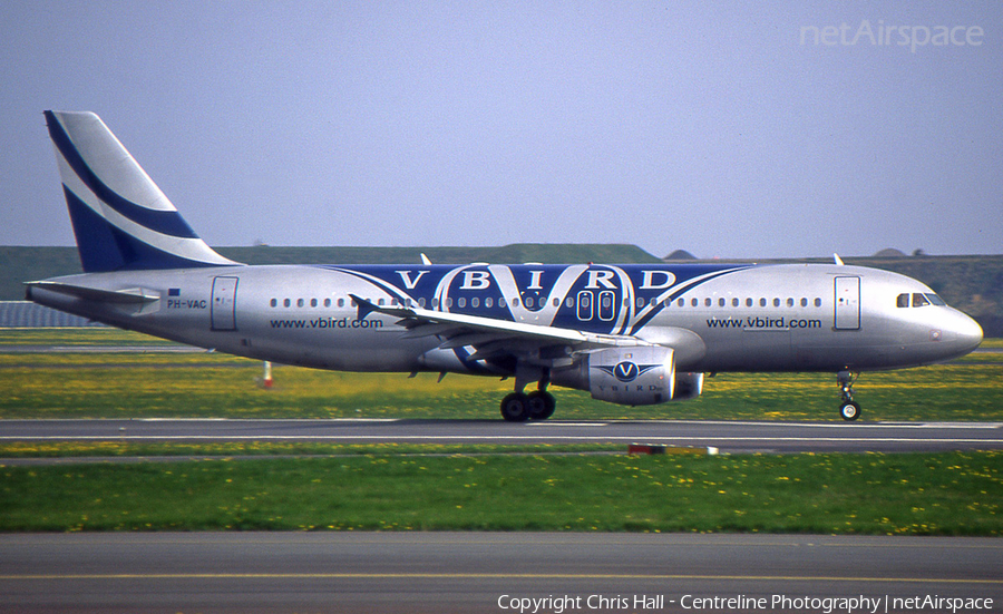 V Bird Airlines Airbus A320-212 (PH-VAC) | Photo 94348