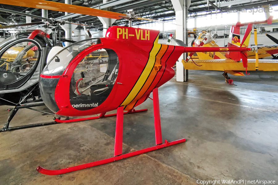 (Private) Revolution Helicopter Mini-500 (PH-VLH) | Photo 588162