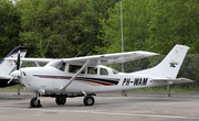 (Private) Cessna T206H Turbo Stationair (PH-WAM) at  Blackbushe, United Kingdom