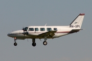 Dynamic Air Piper PA-31-350 Navajo Chieftain (PH-XPI) at  Luxembourg - Findel, Luxembourg