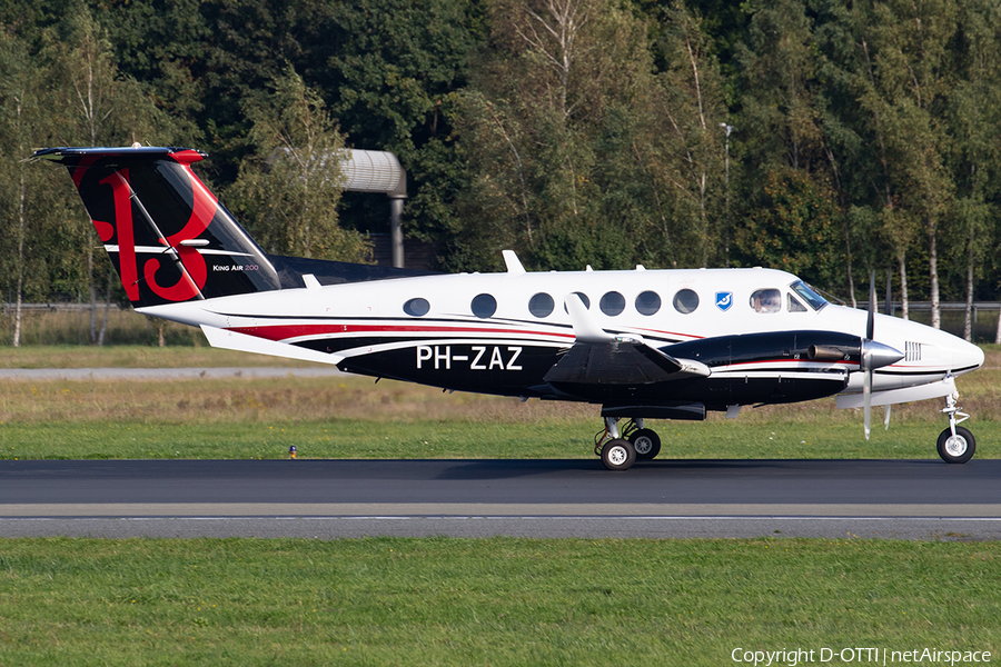 Zeusch Aviation Beech King Air B200 (PH-ZAZ) | Photo 643547