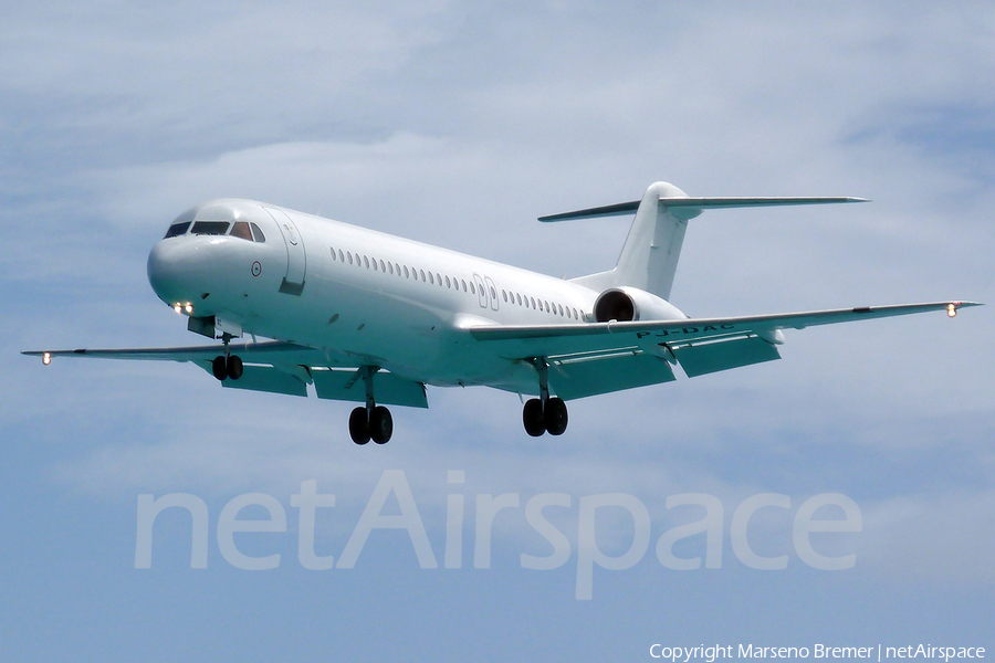 Dutch Antilles Express Fokker 100 (PJ-DAC) | Photo 6214