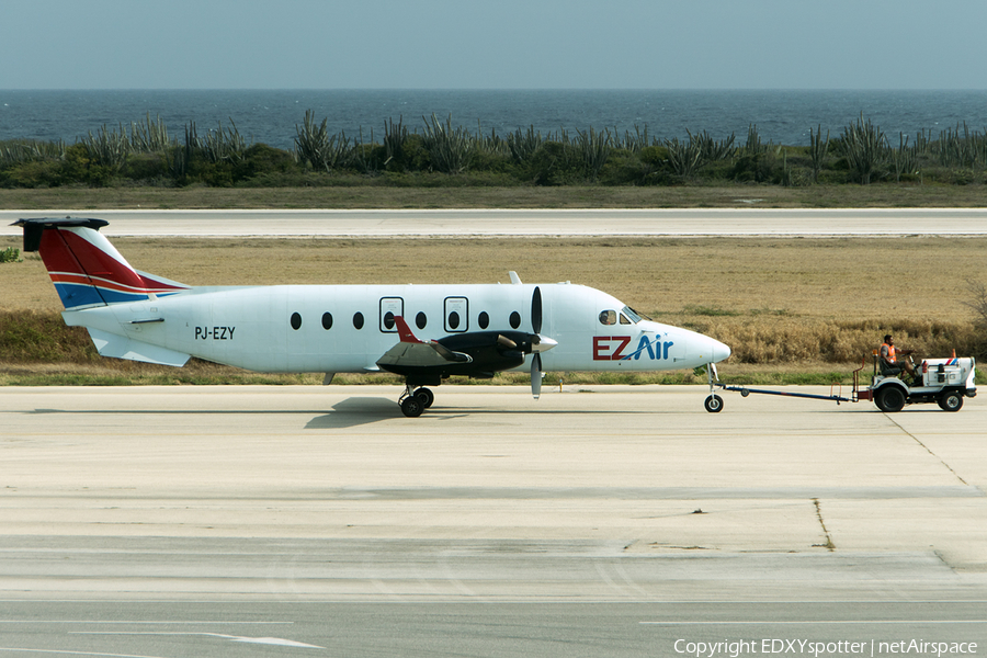 EZAir Beech 1900D (PJ-EZY) | Photo 310054