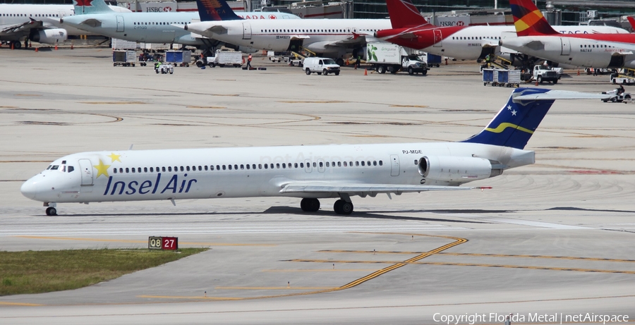 Insel Air McDonnell Douglas MD-82 (PJ-MDE) | Photo 306859