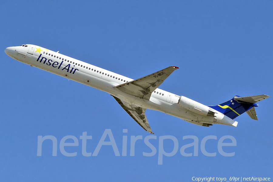 Insel Air McDonnell Douglas MD-82 (PJ-MDE) | Photo 71022