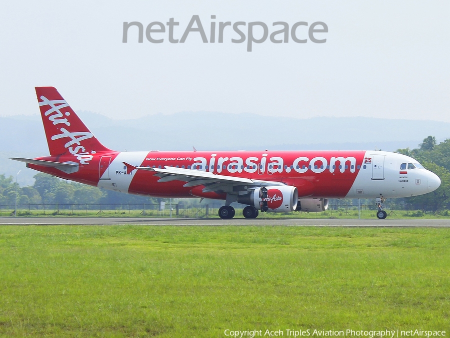 Indonesia AirAsia Airbus A320-216 (PK-AXH) | Photo 353862