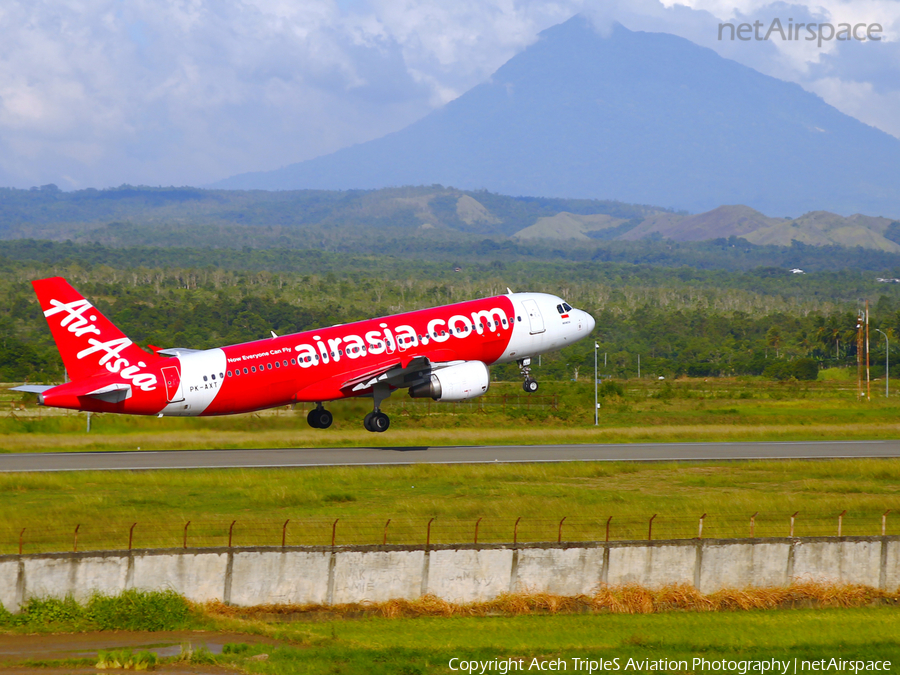 Indonesia AirAsia Airbus A320-216 (PK-AXT) | Photo 521434