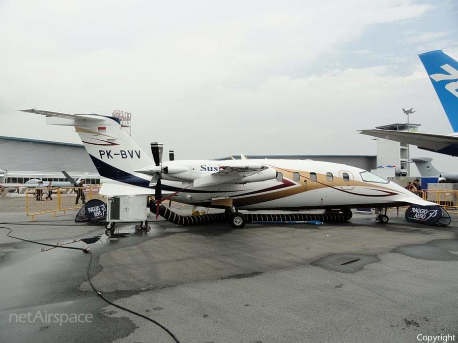 Susi Air Piaggio P.180 Avanti II (PK-BVV) | Photo 454364