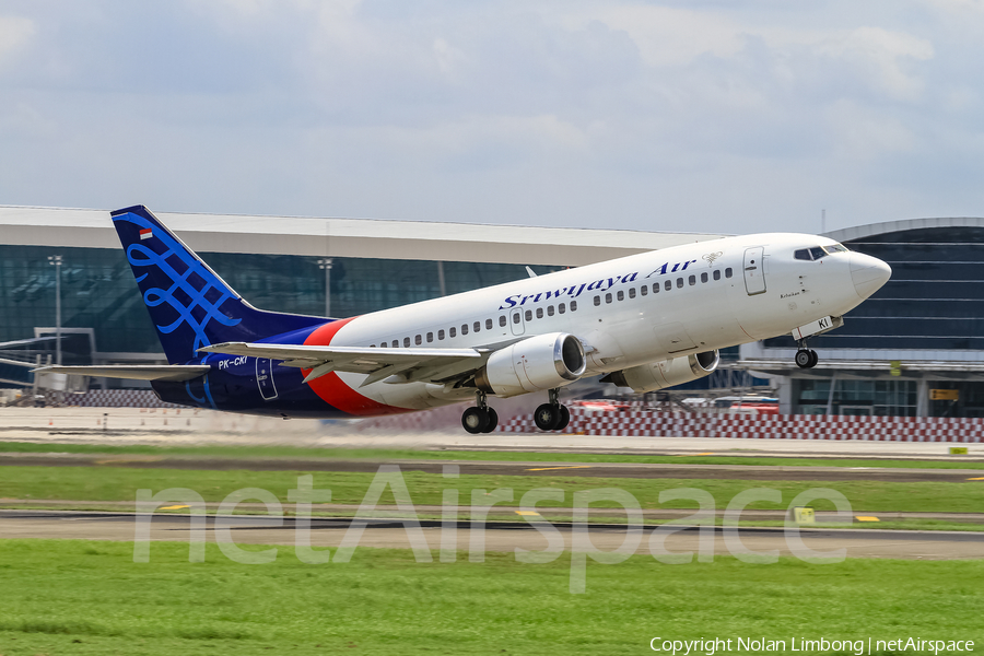 Sriwijaya Air Boeing 737-3Y0 (PK-CKI) | Photo 378070