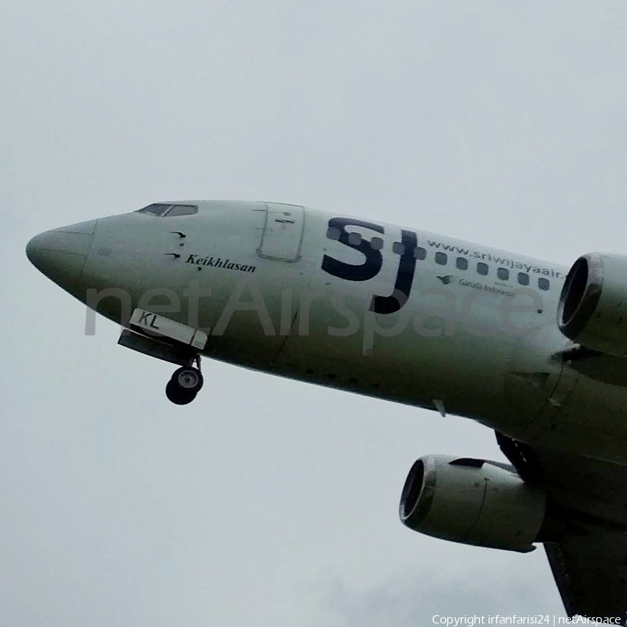 Sriwijaya Air Boeing 737-3Q8 (PK-CKL) | Photo 597839