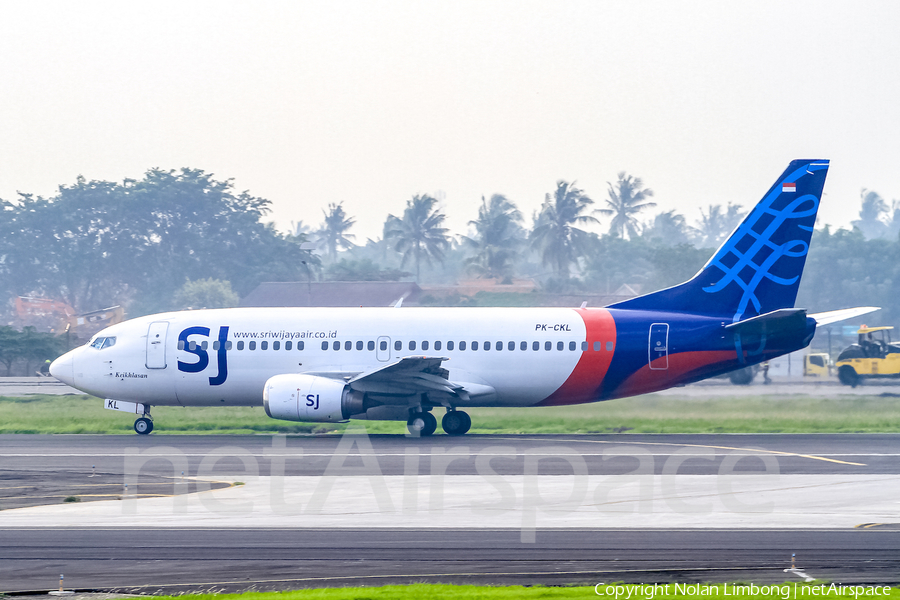 Sriwijaya Air Boeing 737-3Q8 (PK-CKL) | Photo 439569