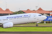 Sriwijaya Air Boeing 737-86N (PK-CRF) at  Jakarta - Soekarno-Hatta International, Indonesia