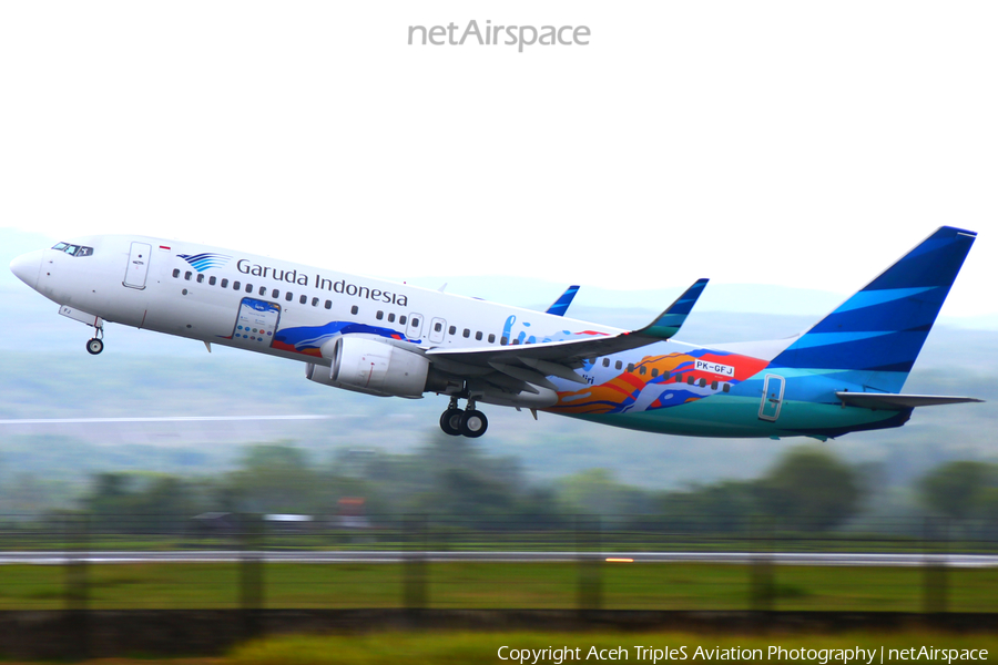 Garuda Indonesia Boeing 737-86N (PK-GFJ) | Photo 537127