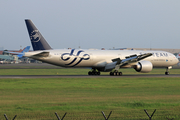 Garuda Indonesia Boeing 777-3U3(ER) (PK-GII) at  Jakarta - Soekarno-Hatta International, Indonesia