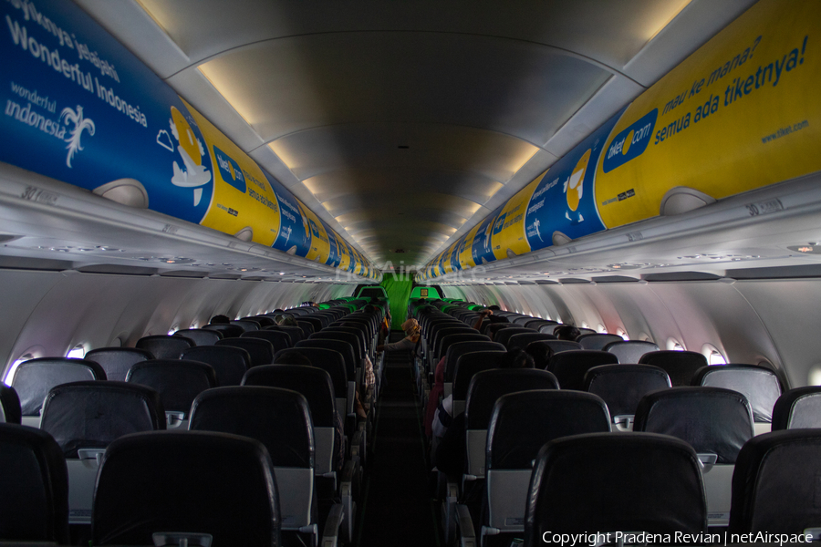 Citilink Garuda Indonesia Airbus A320-214 (PK-GLL) | Photo 459719