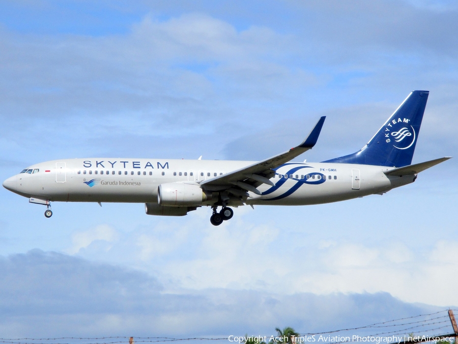 Garuda Indonesia Boeing 737-8U3 (PK-GMH) | Photo 208074