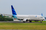Garuda Indonesia Boeing 737-8U3 (PK-GNS) at  Balikpapan Sepinggan - International, Indonesia