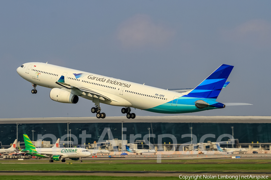 Garuda Indonesia Airbus A330-341 (PK-GPG) | Photo 374542