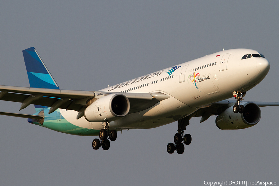 Garuda Indonesia Airbus A330-243 (PK-GPH) | Photo 357350