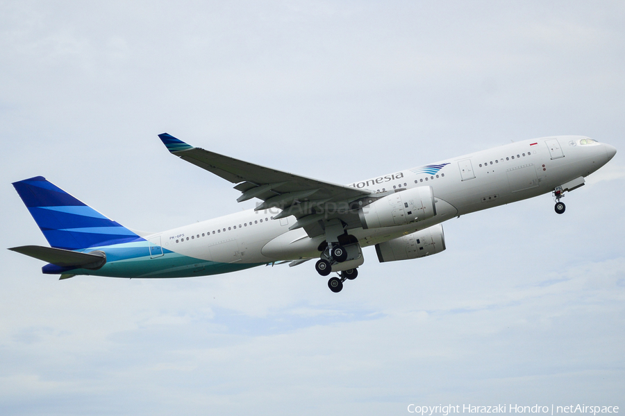 Garuda Indonesia Airbus A330-243 (PK-GPS) | Photo 414249