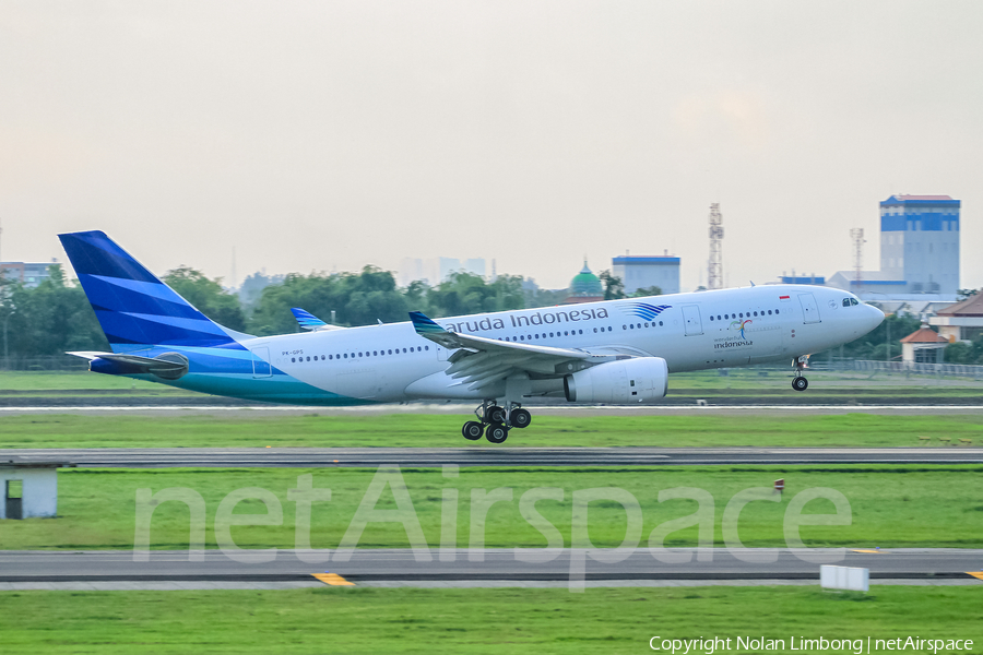 Garuda Indonesia Airbus A330-243 (PK-GPS) | Photo 368796