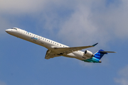 Garuda Indonesia Explore Jet Bombardier CRJ-1000ER (PK-GRR) at  Denpasar/Bali - Ngurah Rai International, Indonesia