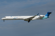 Garuda Indonesia Explore Jet Bombardier CRJ-1000ER (PK-GRT) at  Singapore - Changi, Singapore