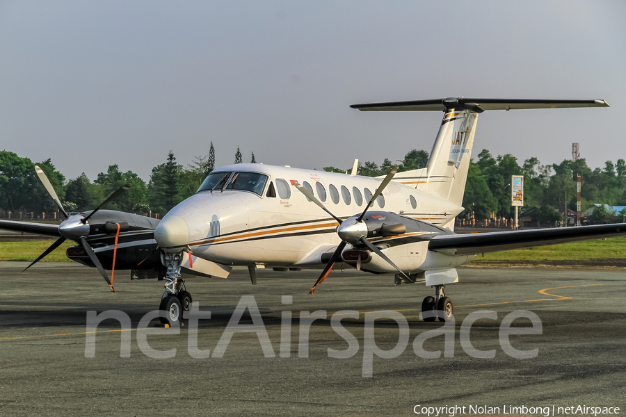 Jhonlin Air Transport Beech King Air 350 (PK-JBK) | Photo 370891