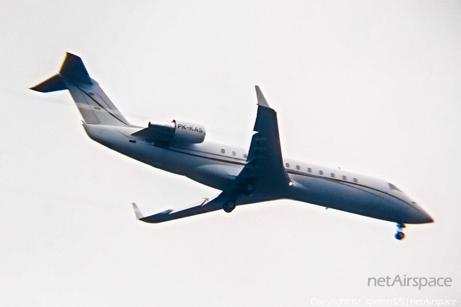 Jetset Travya Bombardier CL-600-2B19 Challenger 850 (PK-KAS) | Photo 662676