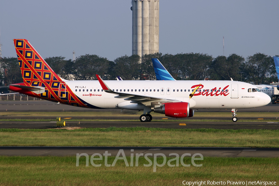 Batik Air Airbus A320-214 (PK-LAJ) | Photo 526294