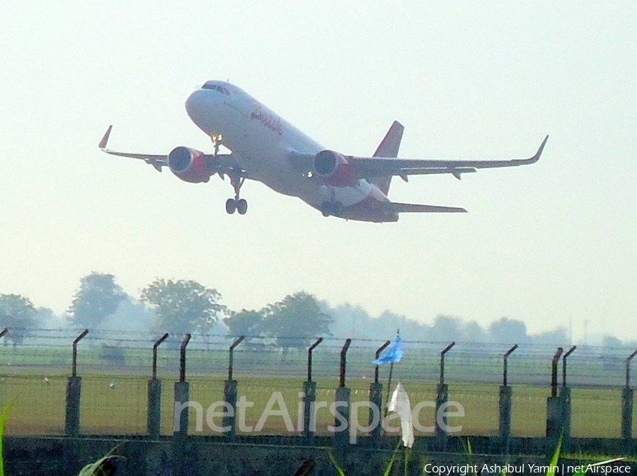 Batik Air Airbus A320-214 (PK-LAU) | Photo 147305