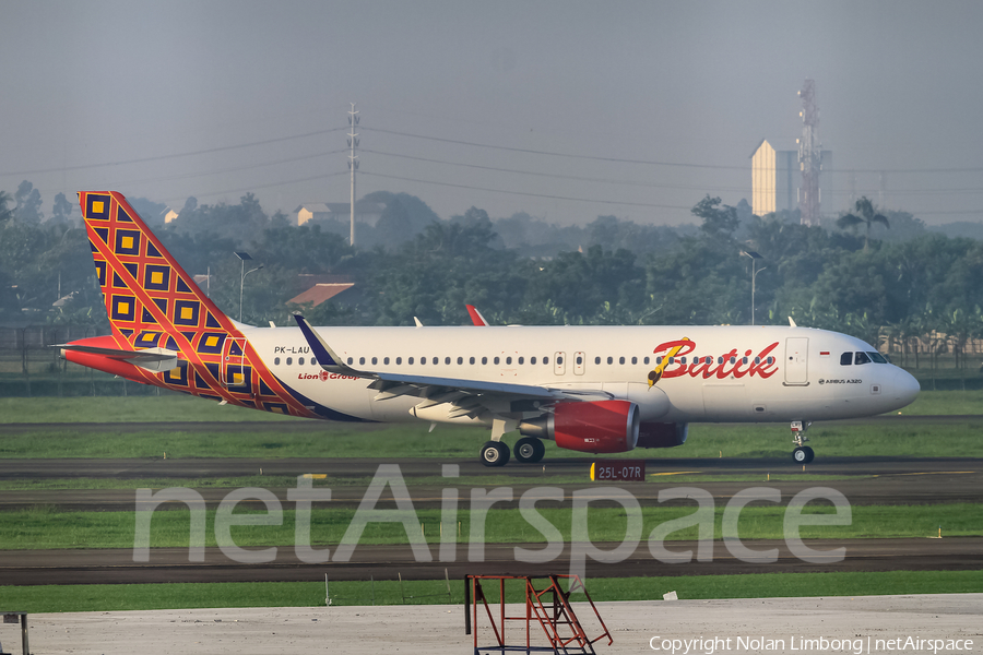 Batik Air Airbus A320-214 (PK-LAU) | Photo 372091