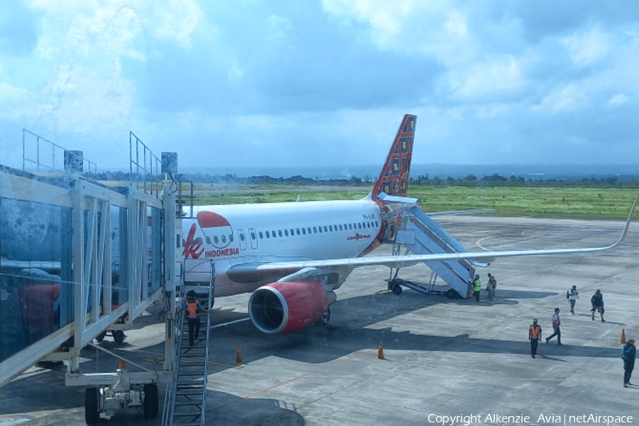 Batik Air Airbus A320-214 (PK-LAY) | Photo 521460