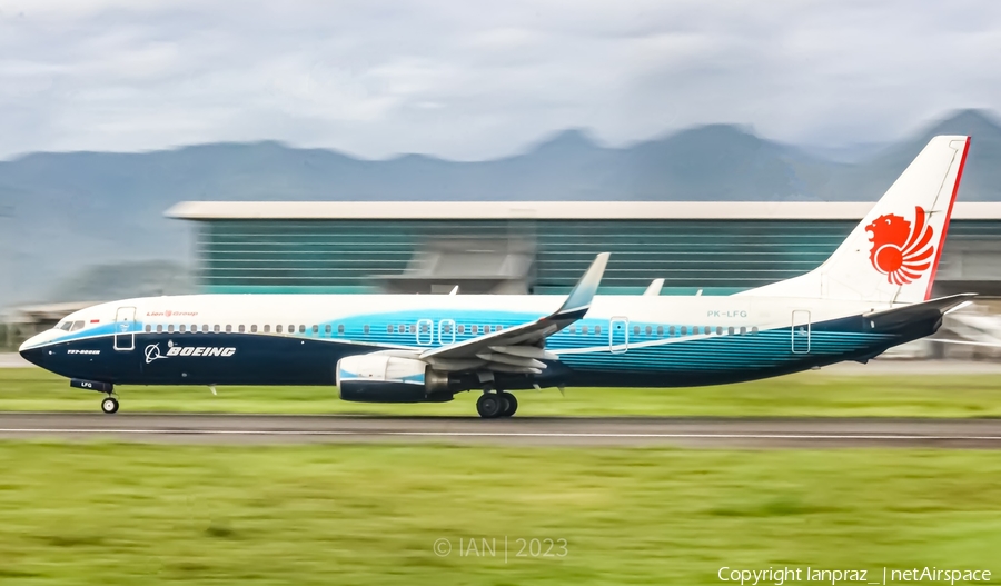 Lion Air Boeing 737-9GP(ER) (PK-LFG) | Photo 561150