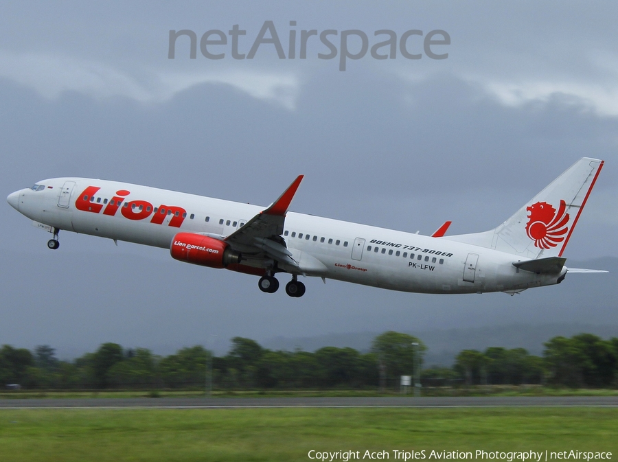 Lion Air Boeing 737-9GP(ER) (PK-LFW) | Photo 331981