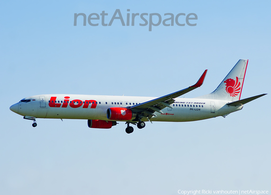 Lion Air Boeing 737-9GP(ER) (PK-LGW) | Photo 355841
