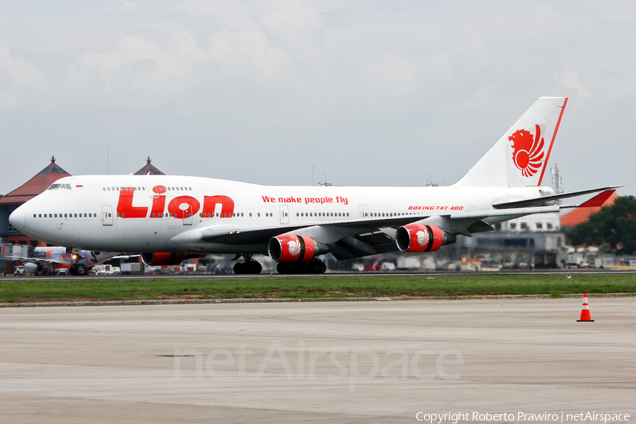 Lion Air Boeing 747-412 (PK-LHF) | Photo 371422