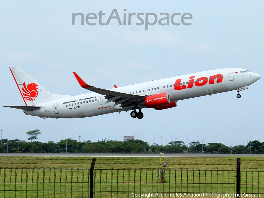 Lion Air Boeing 737-9GP(ER) (PK-LHW) | Photo 261168