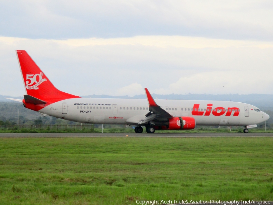 Lion Air Boeing 737-9GP(ER) (PK-LHY) | Photo 208062